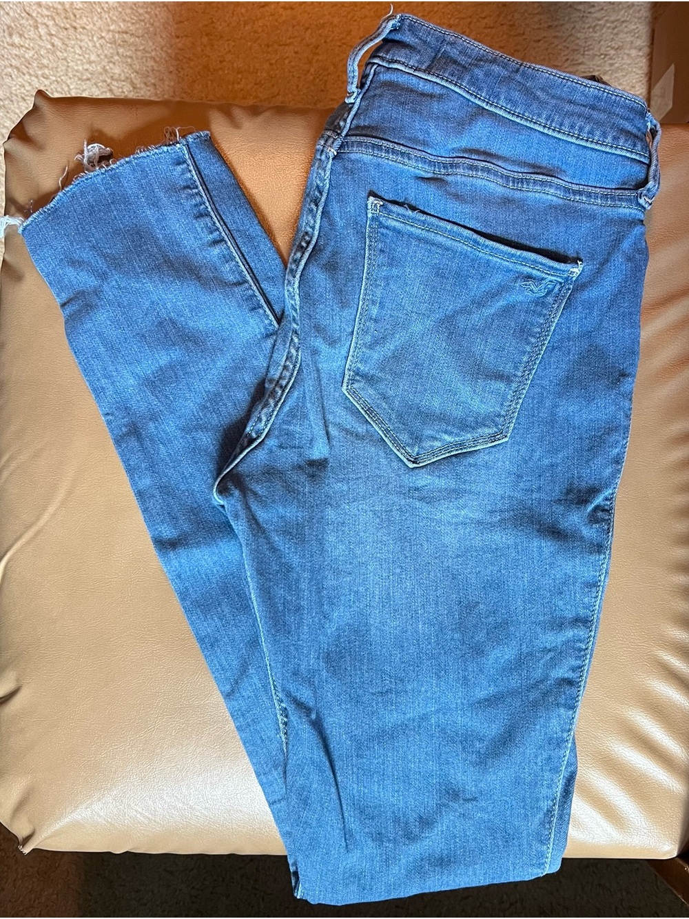 Hollister Women's Skinny Jeans in Mid Blue Denim 29x30